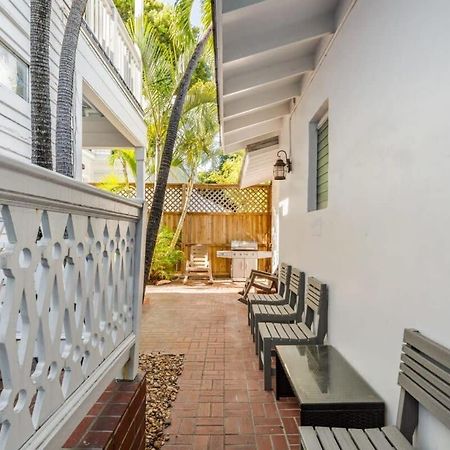 Bananas Foster Guesthouse Key West Exterior photo