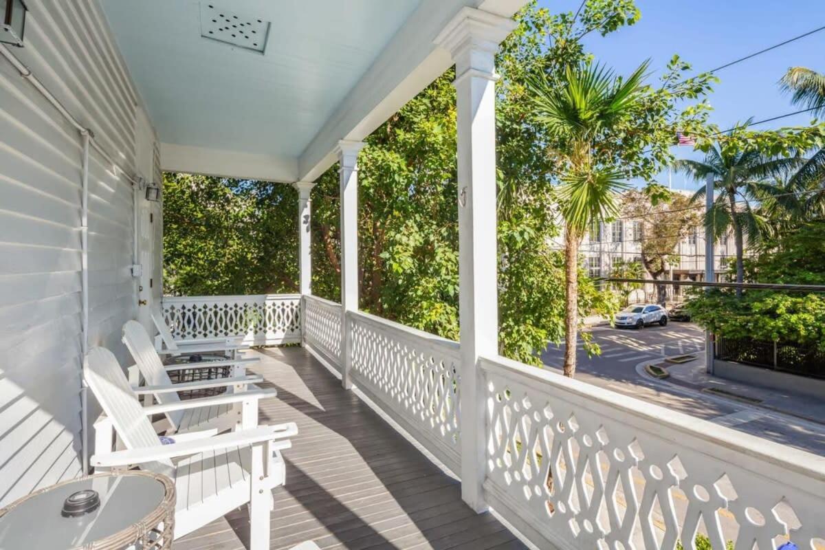 Bananas Foster Guesthouse Key West Exterior photo